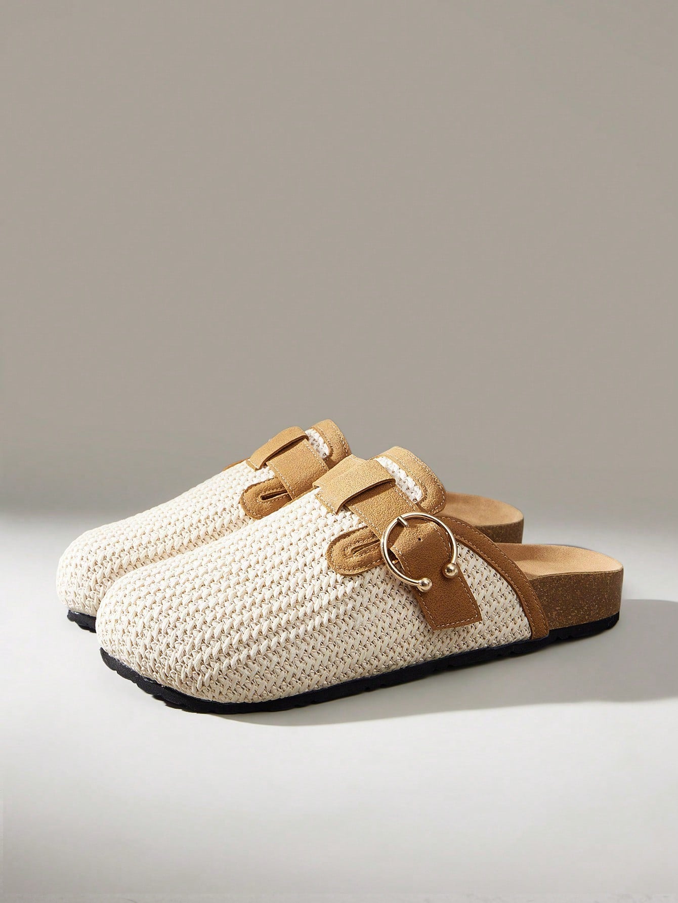Ladies Straw Color Cork Bottom Matching Closed Toe Mop