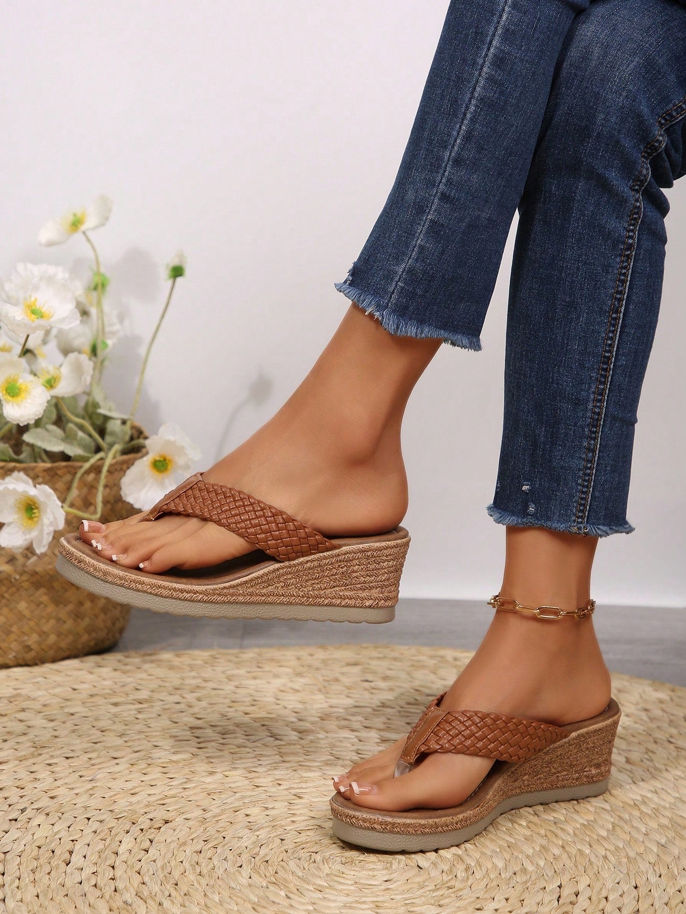Plus Size Women's Lightweight Woven Wedge Sandals
