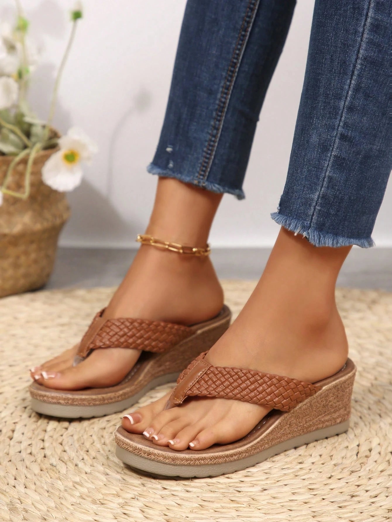 Plus Size Women's Lightweight Woven Wedge Sandals