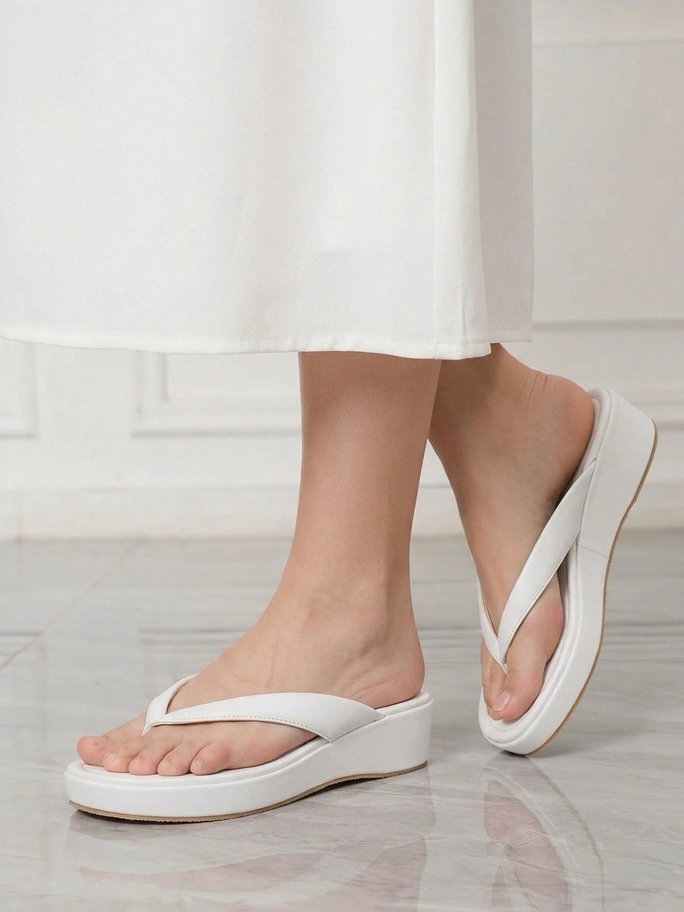 Women's Open Toe Platform High-Heeled Flip-Flops