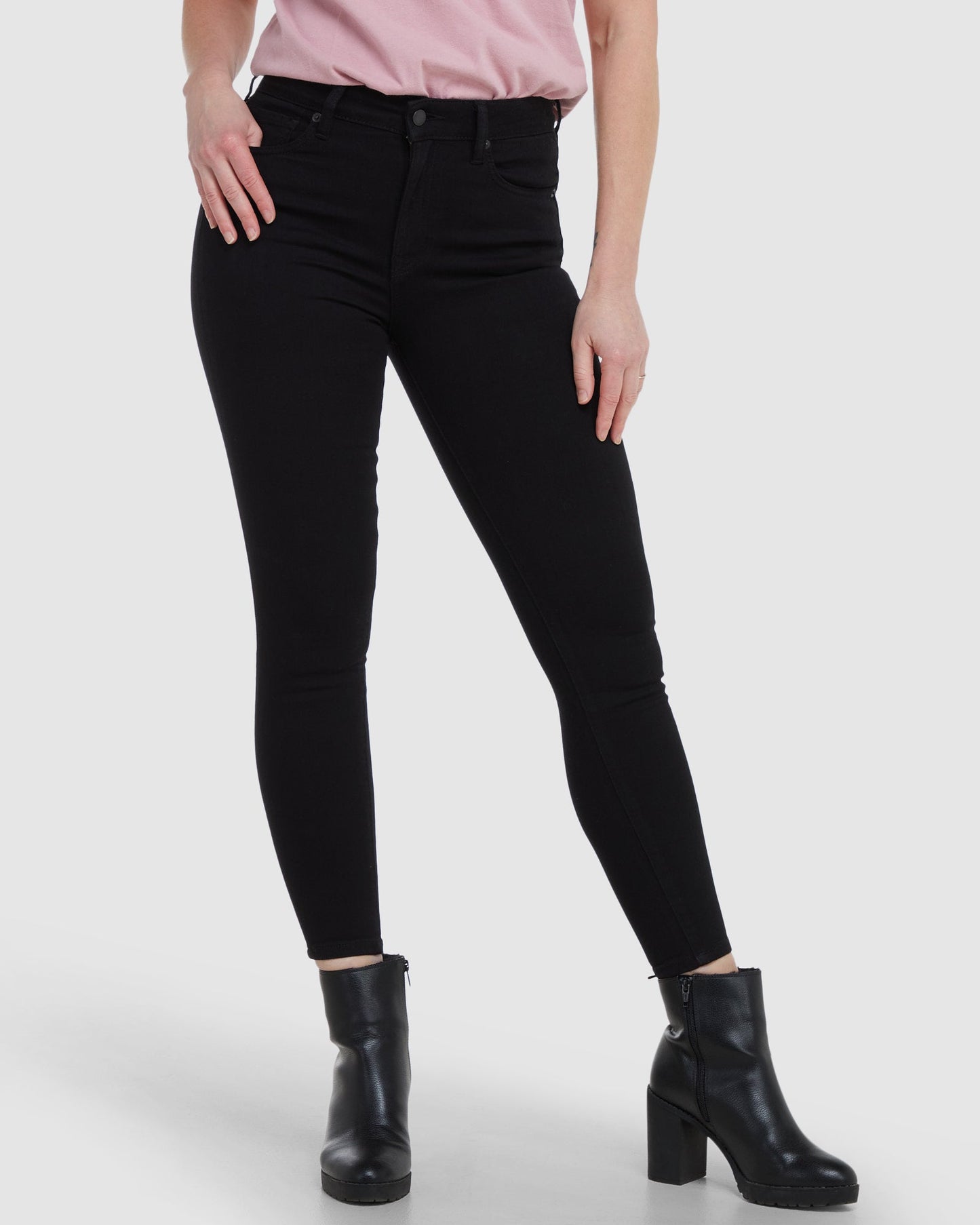 Studios High Rise Skinny Jeans | Black Black 30