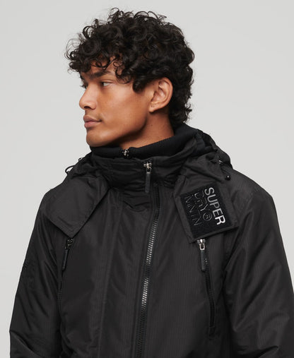Mountain Windcheater | Black