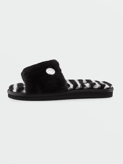 Girls Lived in Lounge Slippers